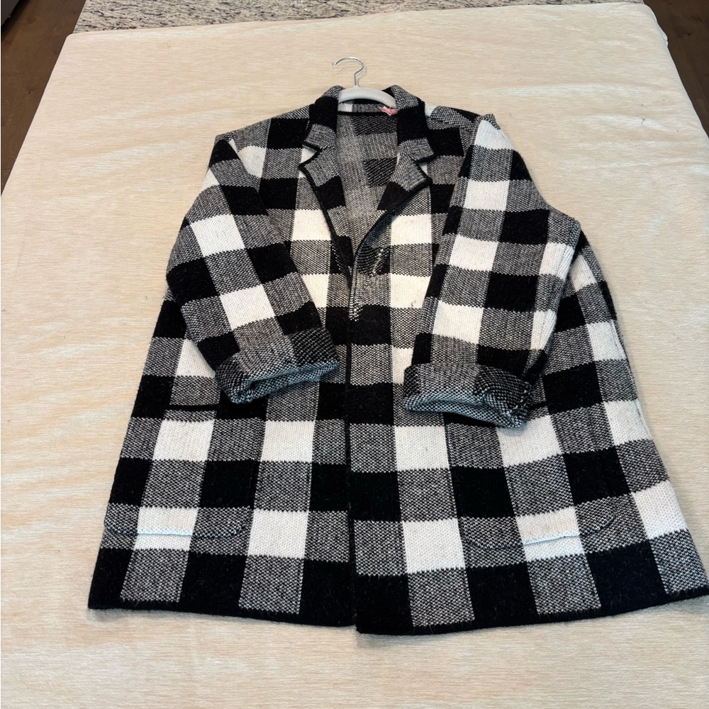 Black and White Buffalo Check Notched-Collar Sweater jacket